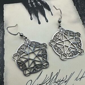 Witchy Magical Pentagram Earrings with 5 Elements